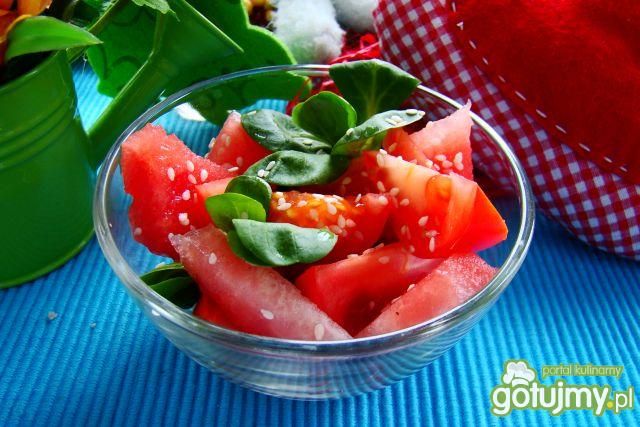 Sałatka z arbuza i pomidora  Sałatka z arbuza i pomidora