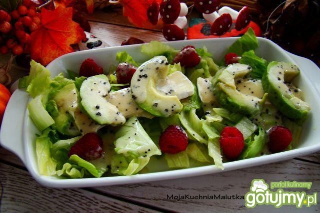 Sałatka z awokado i malin 