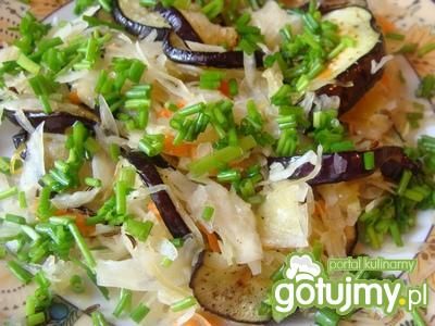 Sałatka z bakłażana i kapusty