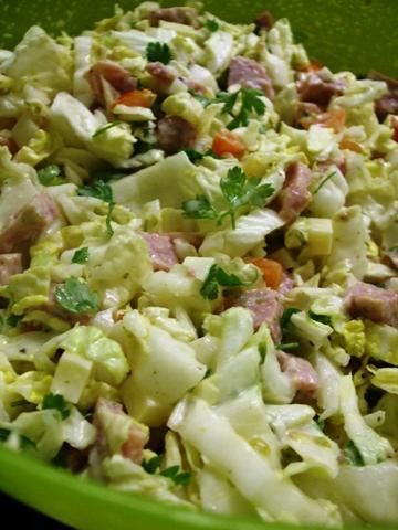 Salatka z biala kielbasa i pekinska Salatka z biala kielbasa i pekinska