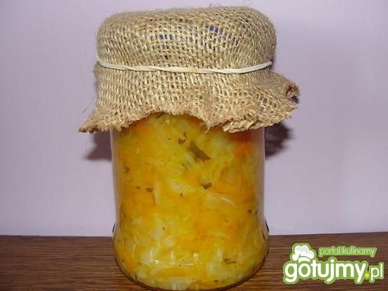 Sałatka z białej kapusty na zimę 