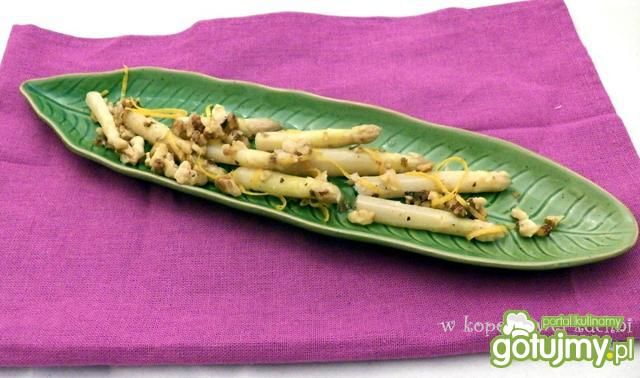 Sałatka z białych szparagów Sałatka z białych szparagów