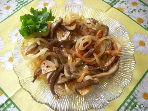 Sałatka z boczniaków Sałatka z boczniaków