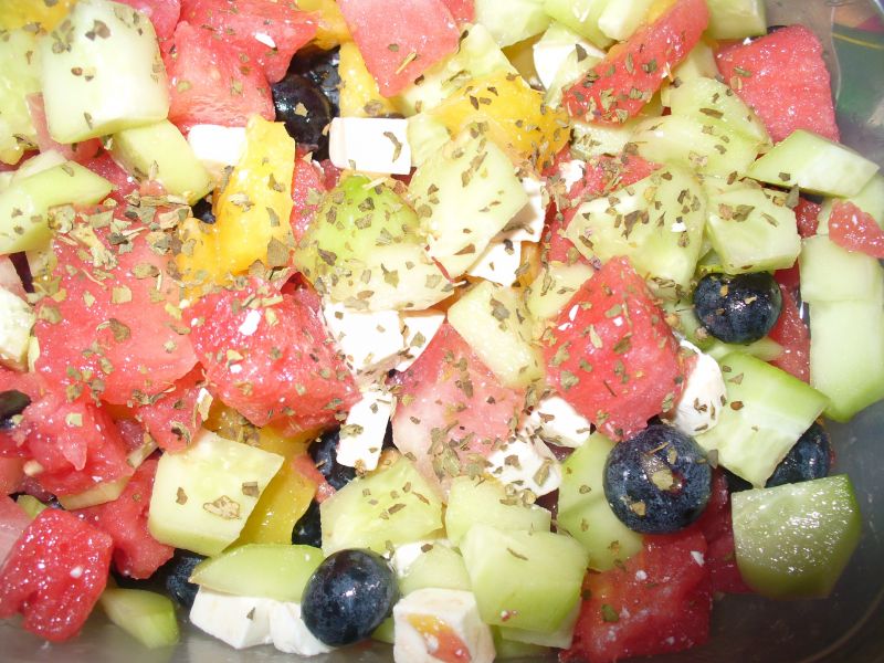 Sałatka z borówkami,arbuzem i fetą