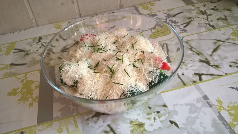 Sałatka z brokuła i jajek Sałatka z brokuła i jajek