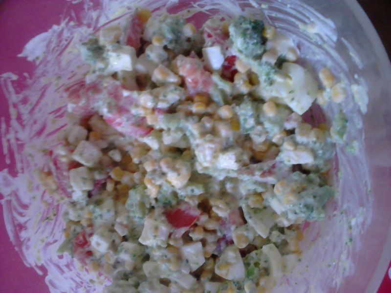 Sałatka z brokułem Sałatka z brokułem