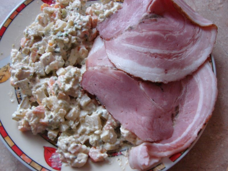 Sałatka z brokułem Sałatka z brokułem