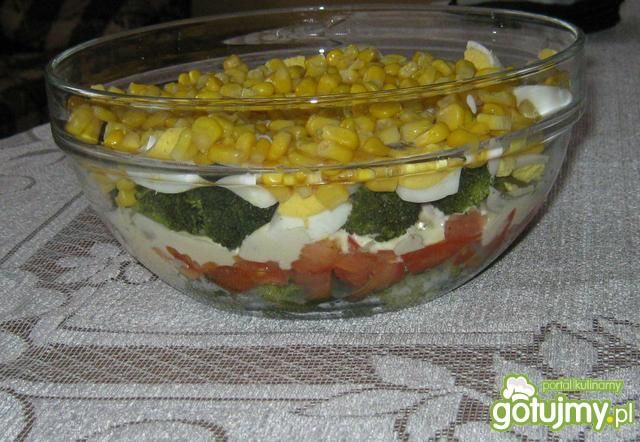 Sałatka z brokułem.
