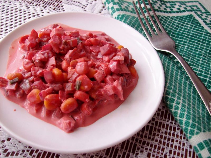 Sałatka z buraczkami Sałatka z buraczkami