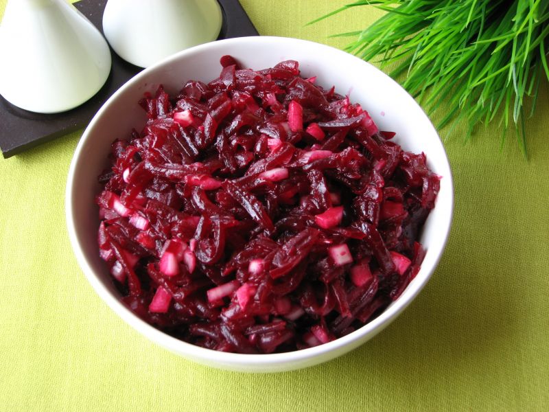 Sałatka z buraczków czerwonych