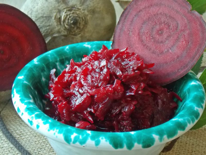 Sałatka z buraczków i papryki do słoików na zimę  Sałatka z buraczków i papryki do słoików na zimę