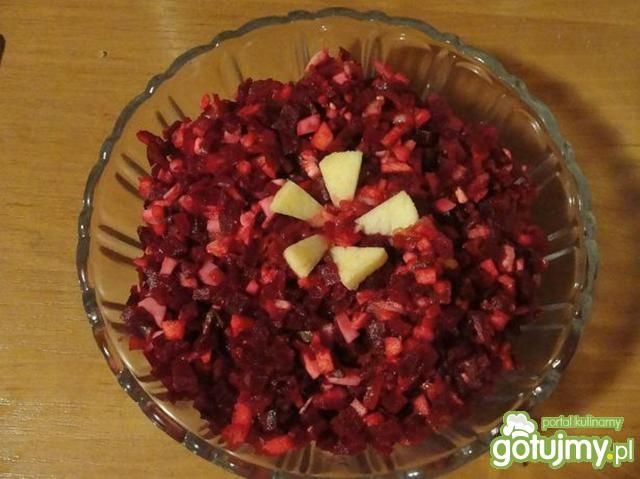 Sałatka z buraczków z jajkiem
