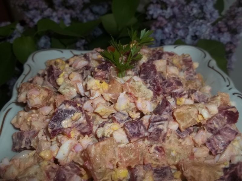 Sałatka z buraczków, ziemniaków i jajek Sałatka z buraczków, ziemniaków i jajek