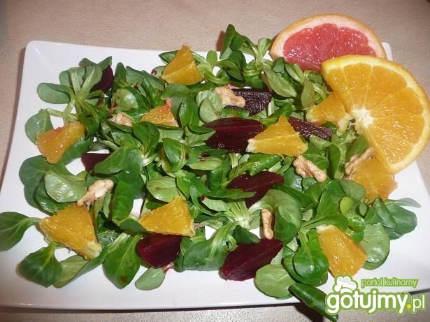 Sałatka z burakami i pomarańczą