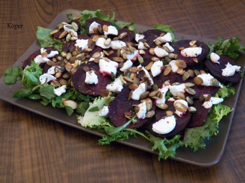 Sałatka z buraków i koziego sera
