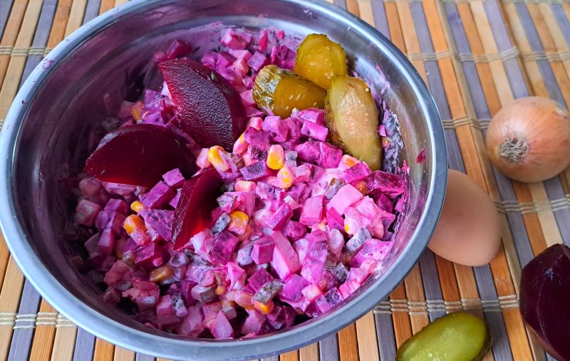 Sałatka z buraków konserwowych Sałatka z buraków konserwowych