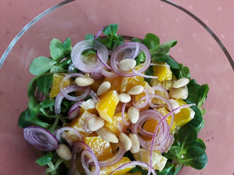 Sałatka z cebuli i pomarańczy Sałatka z cebuli i pomarańczy