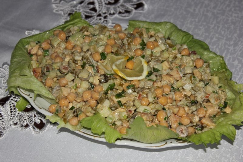 Sałatka z cieciorką Sałatka z cieciorką