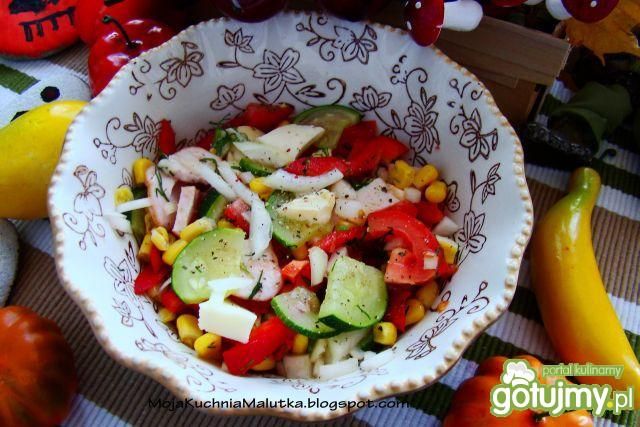 Sałatka z cukinią i mozzarellą