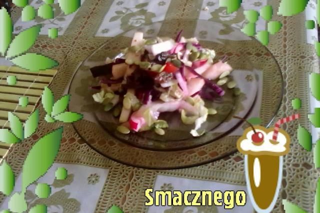 Sałatka z czerwoną cebulką Sałatka z czerwoną cebulką