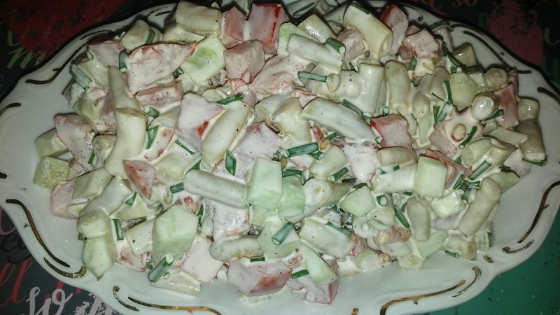 Sałatka z dodatkiem fasolki szparagowej