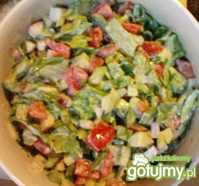 Sałatka z dodatkiem kefiru Sałatka z dodatkiem kefiru