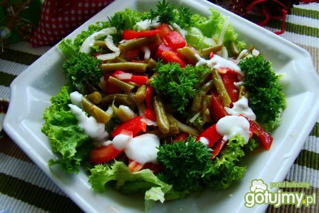 Sałatka z fasolą szparagową  Sałatka z fasolą szparagową