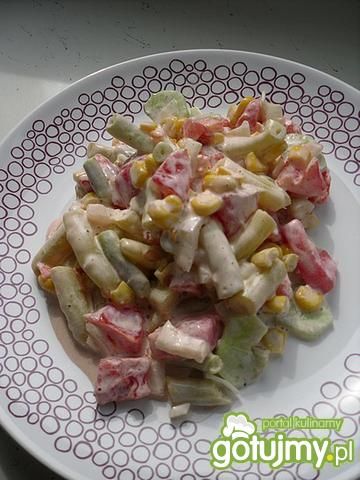 Sałatka z fasolą szparagową 2
