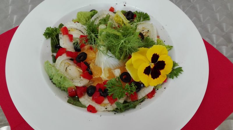 Sałatka z fenkułu i pomarańczy