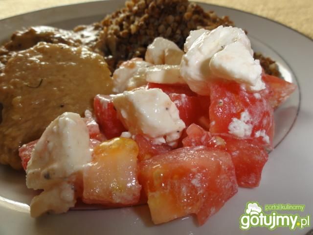 Sałatka z fetą na szybko Sałatka z fetą na szybko