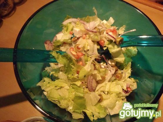 Sałatka z granatem i fetą