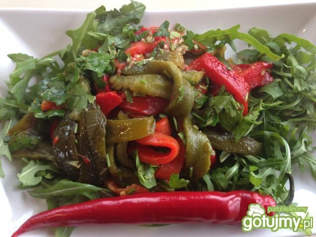 Sałatka z grillowanej papryki.2