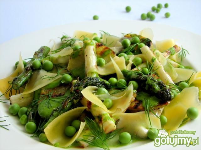 Sałatka z grillowanych szparagów  Sałatka z grillowanych szparagów