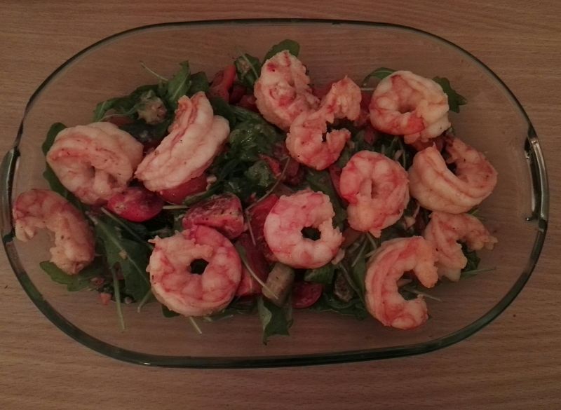 Sałatka z grillowanymi warzywami i krewetkami Sałatka z grillowanymi warzywami i krewetkami