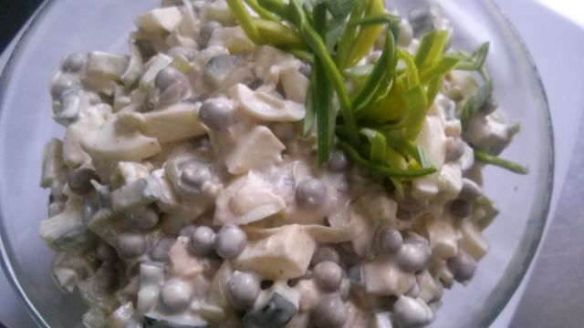 Sałatka z groszku i pora