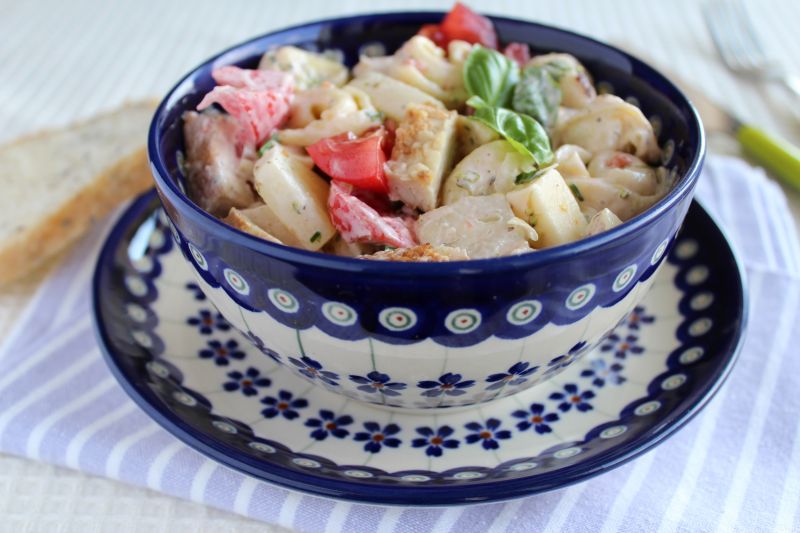 Sałatka z indykiem i tortellini