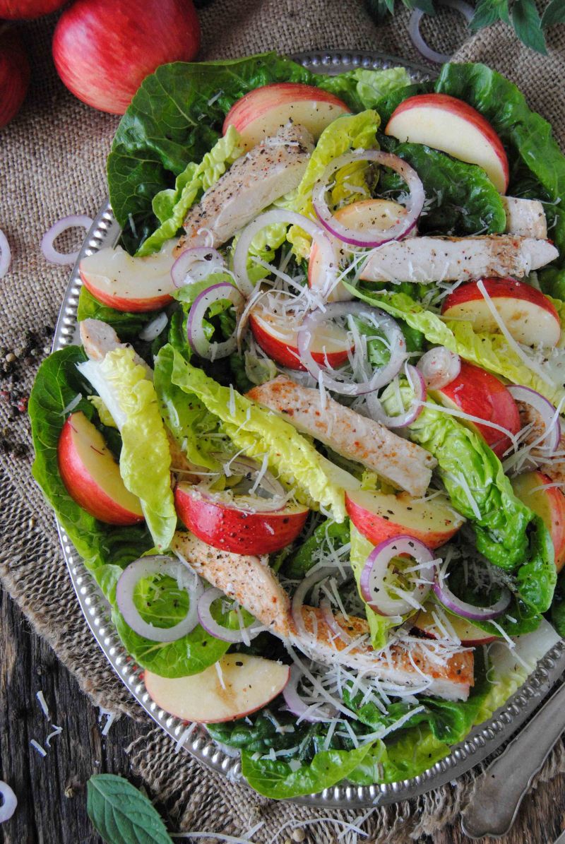 Sałatka z jabłkami Sałatka z jabłkami