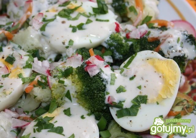 Sałatka  z jajkiem