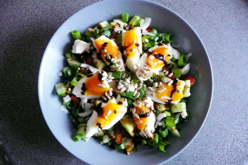 Sałatka z jajkiem Sałatka z jajkiem