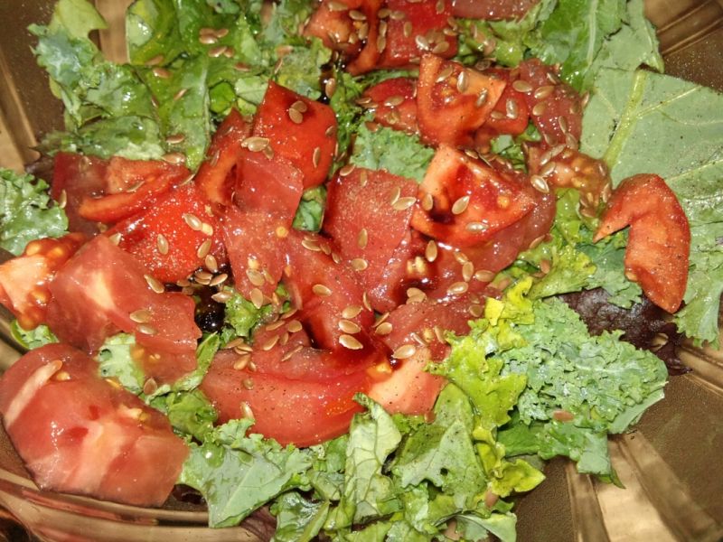 Sałatka z jarmużem