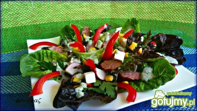 Sałatka z kabanosem i ...