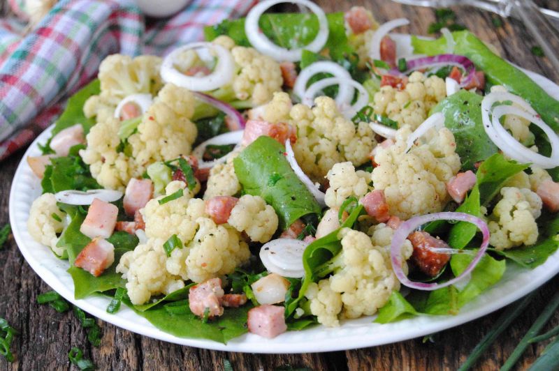 Sałatka z kalafiorem