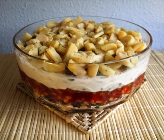 Salatka z kaparami, ziemniakami, kurczak