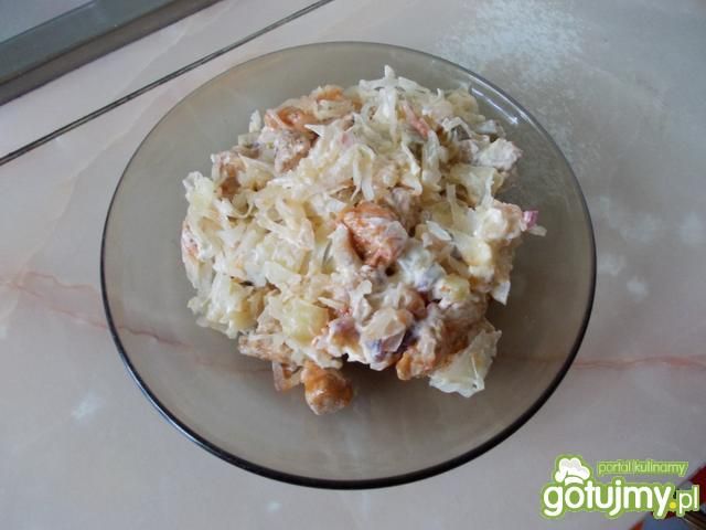 Sałatka z kapustą kiszoną Sałatka z kapustą kiszoną