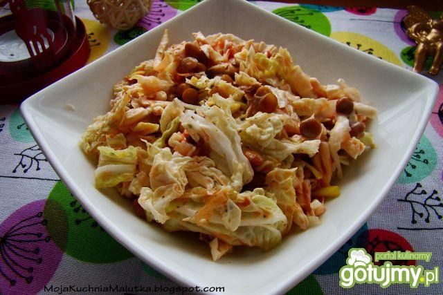 Sałatka z kapusty pekińskiej i soczewicy Sałatka z kapusty pekińskiej i soczewicy