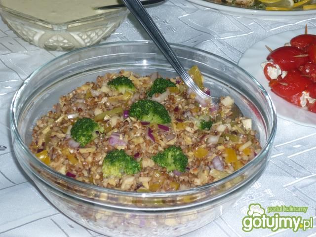 sałatka z kasza gryczaną