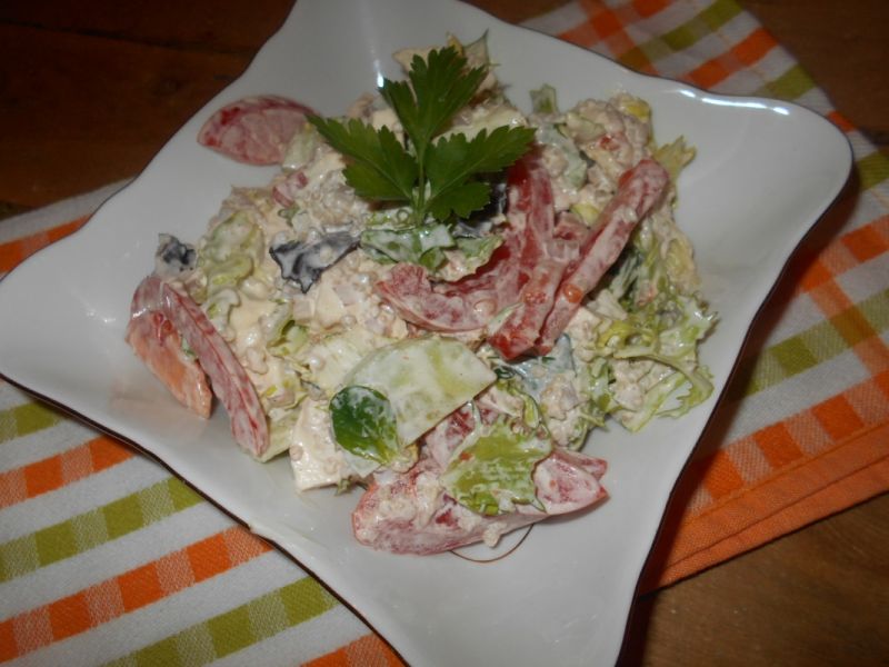 Sałatka z kaszą jęczmienną Sałatka z kaszą jęczmienną