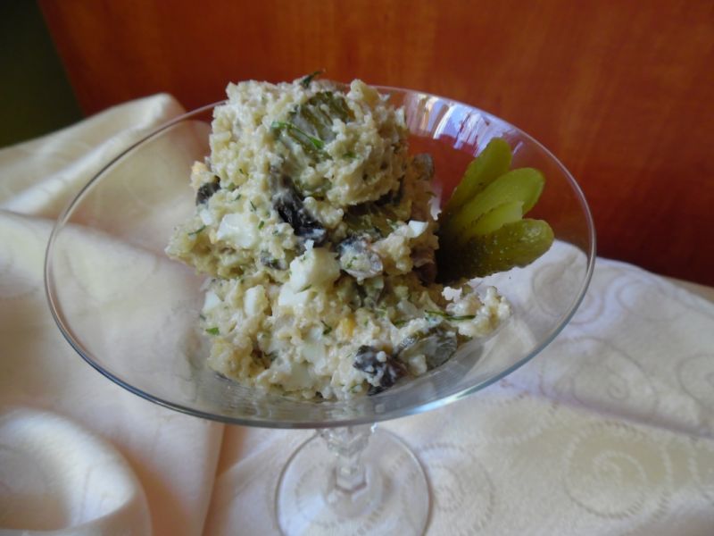 Sałatka z kaszą kuskus i pieczarkami