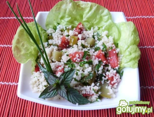 Sałatka z kaszą kuskus wg Reniz Sałatka z kaszą kuskus wg Reniz