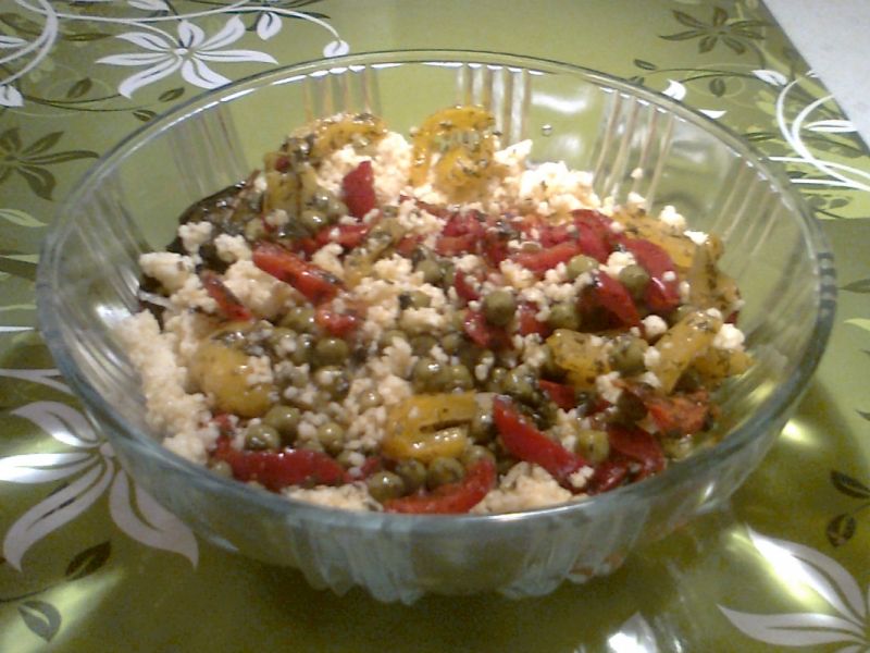 Sałatka z kaszy jaglanej i papryki Sałatka z kaszy jaglanej i papryki